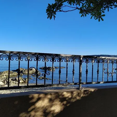 Apartment Mornar Kastela