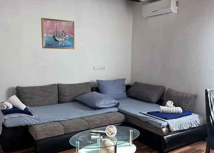 Mornar * Kaštela