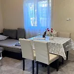 Apartment Mornar Kastela