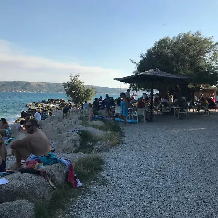 Mornar شقة *